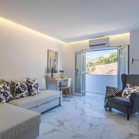 Apartment Downtown Art Flat *