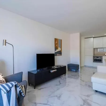 Downtown Art Flat *